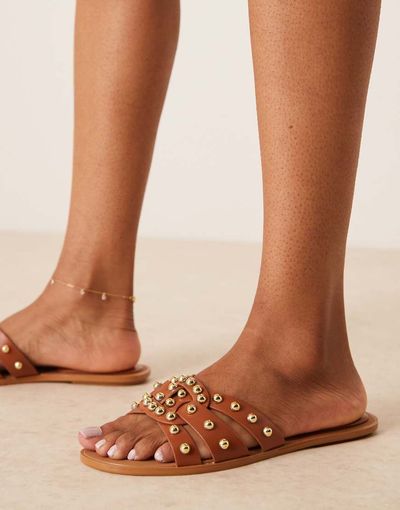 Glamorous Glamorous studded flat sandals in tan-Brown