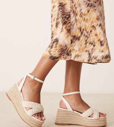 Glamorous Wide Fit Glamorous Wide Fit espadrilles platform heeled sandals in beige crochet-Neutral