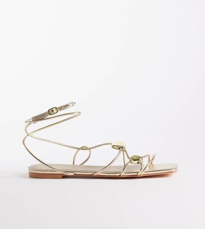 Glamorous Wide Fit Glamorous Wide Fit flat sandals with gold detailing in gold-Red