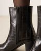 Glamorous Wide Fit Glamorous Wide Fit pointed toe ankle boots in black croc - 4