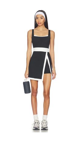 Gold Hinge Dresses | The Cool Hour