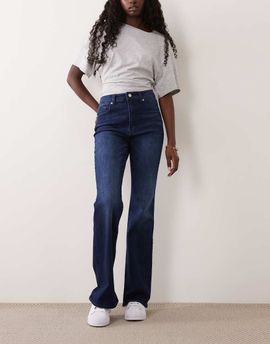 Good American Good American classic high rise bootcut jeans in dark blue wash