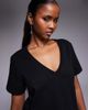 Good American Good American classic v-neck t-shirt in black - 3