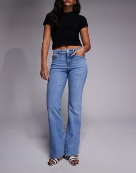 Good American Good American low rise boot cut jeans in mid blue wash