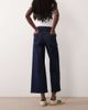 Good American Good American palazzo high rise crop jeans in dark blue wash - 3