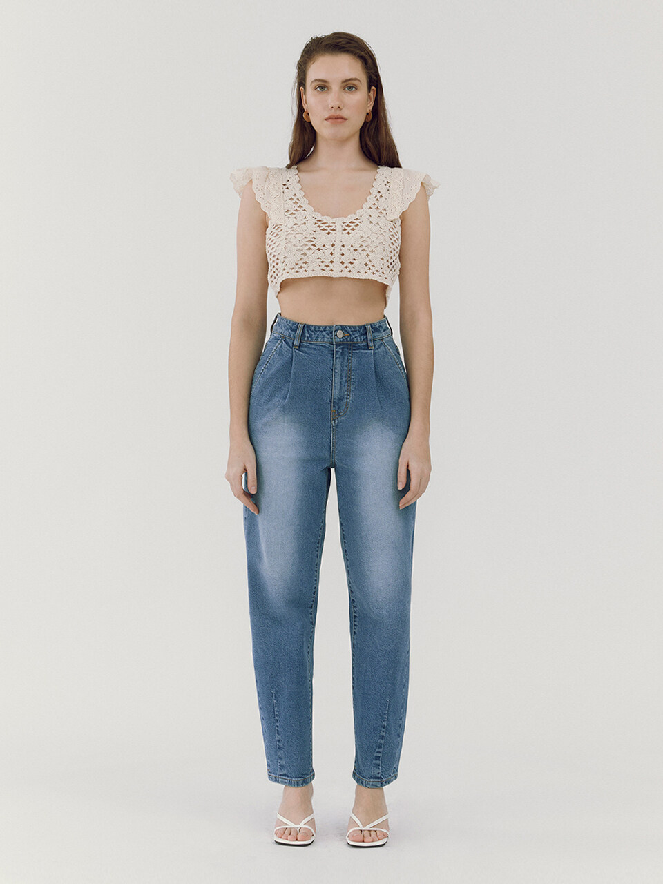 GOODDEN Boyfriend Pin Tuck Jeans - Blue