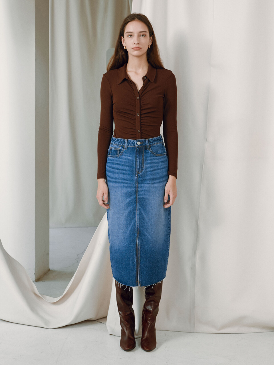GOODDEN Front-Slit Skirt Blue
