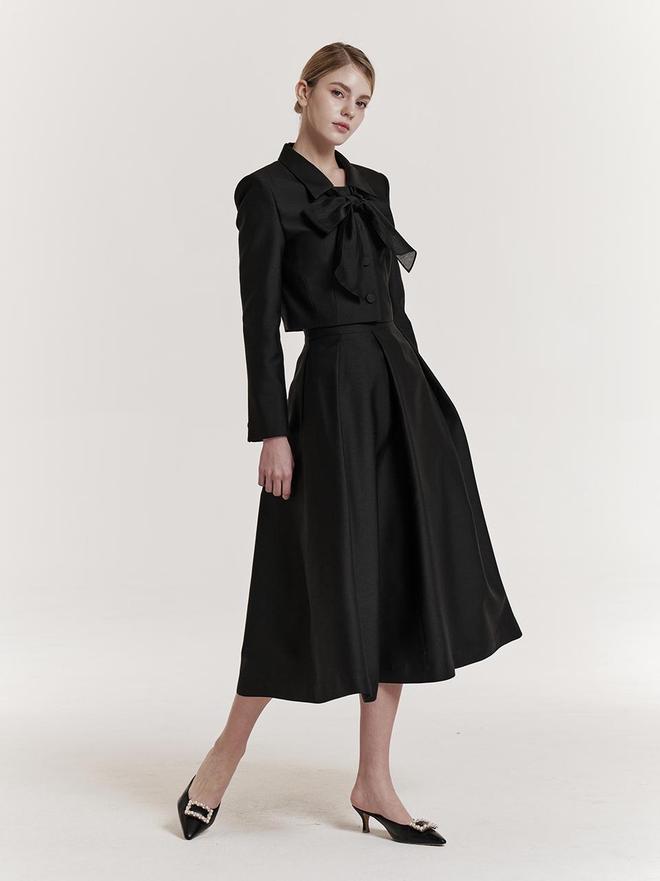 GRACE U Silk Double Pleated Architectural Skirt [Black]