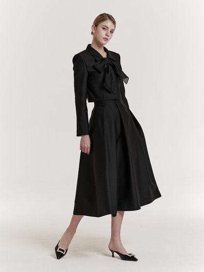 GRACE U Silk Double Pleated Architectural Skirt [Black]