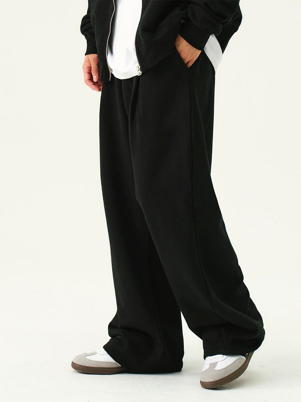 GRAVER Unisex Pin-tuck Wide Training Pants [Black]