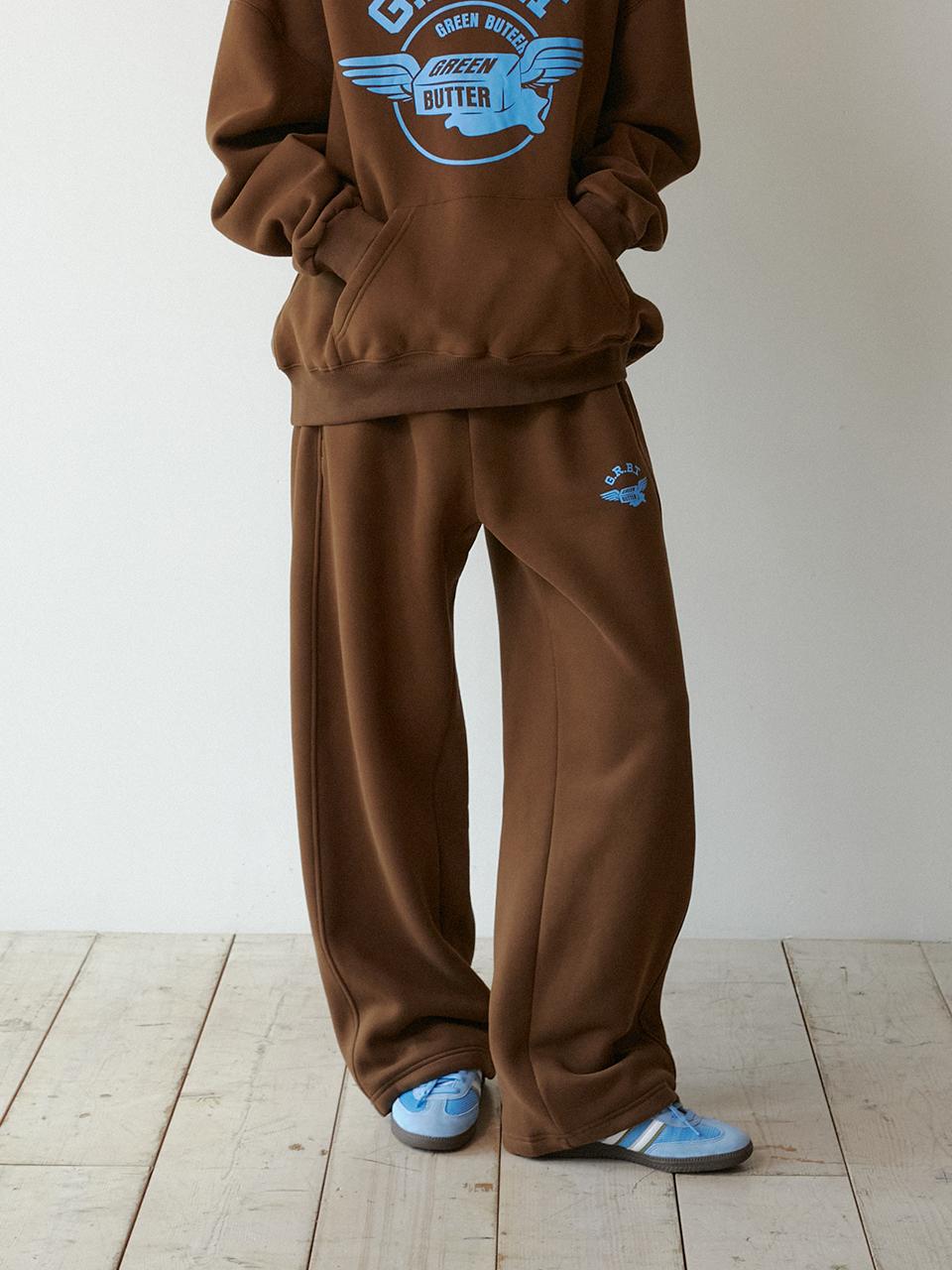 GREENBUTTER Buttery Wing Fluff Sweat Pants (Brown)