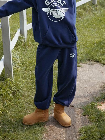 GREENBUTTER Buttery Wing Fluff Sweat Pants (Navy)