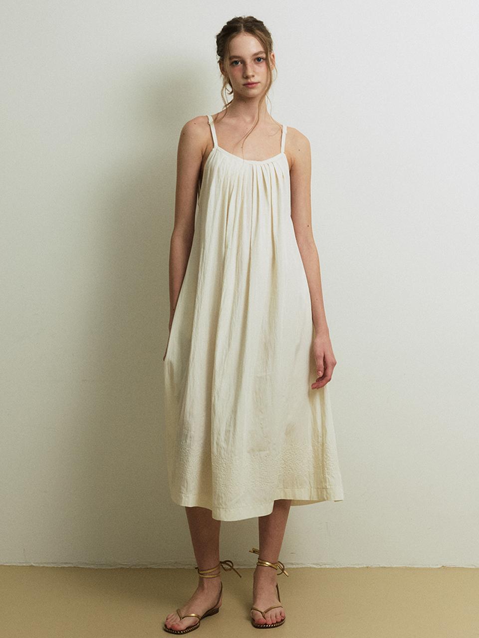 GREENBUTTER Embroidery Rayon Midi Dress [Cream]