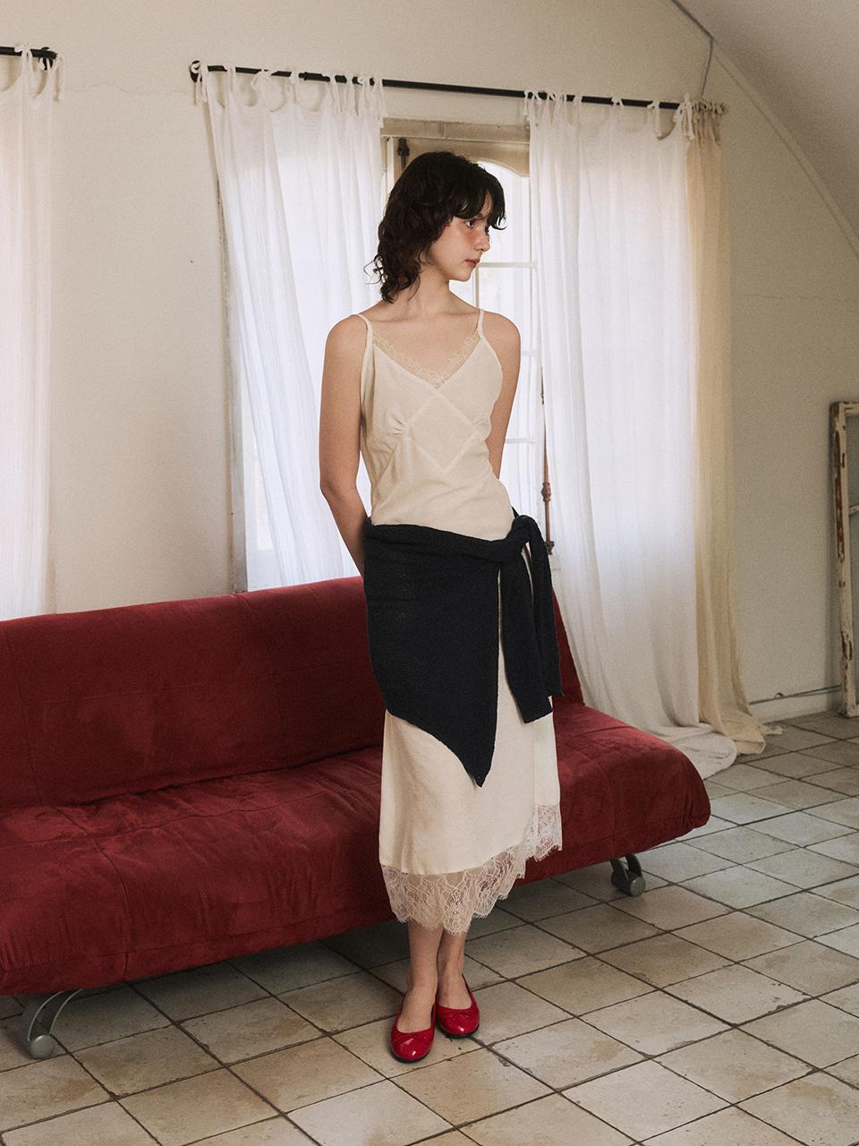 GREENBUTTER Silky Jacquard Lace Dress [Cream]
