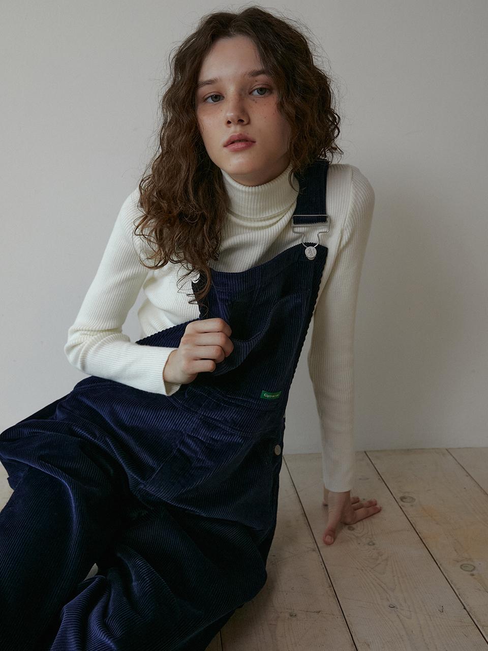 GREENBUTTER Soft Knit Turtleneck (Ivory)