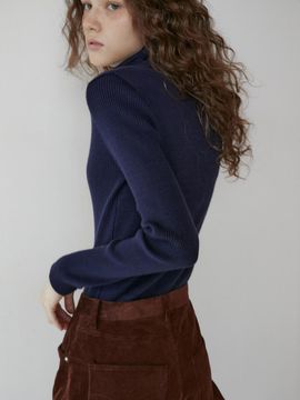 GREENBUTTER Soft Knit Turtleneck (Navy)