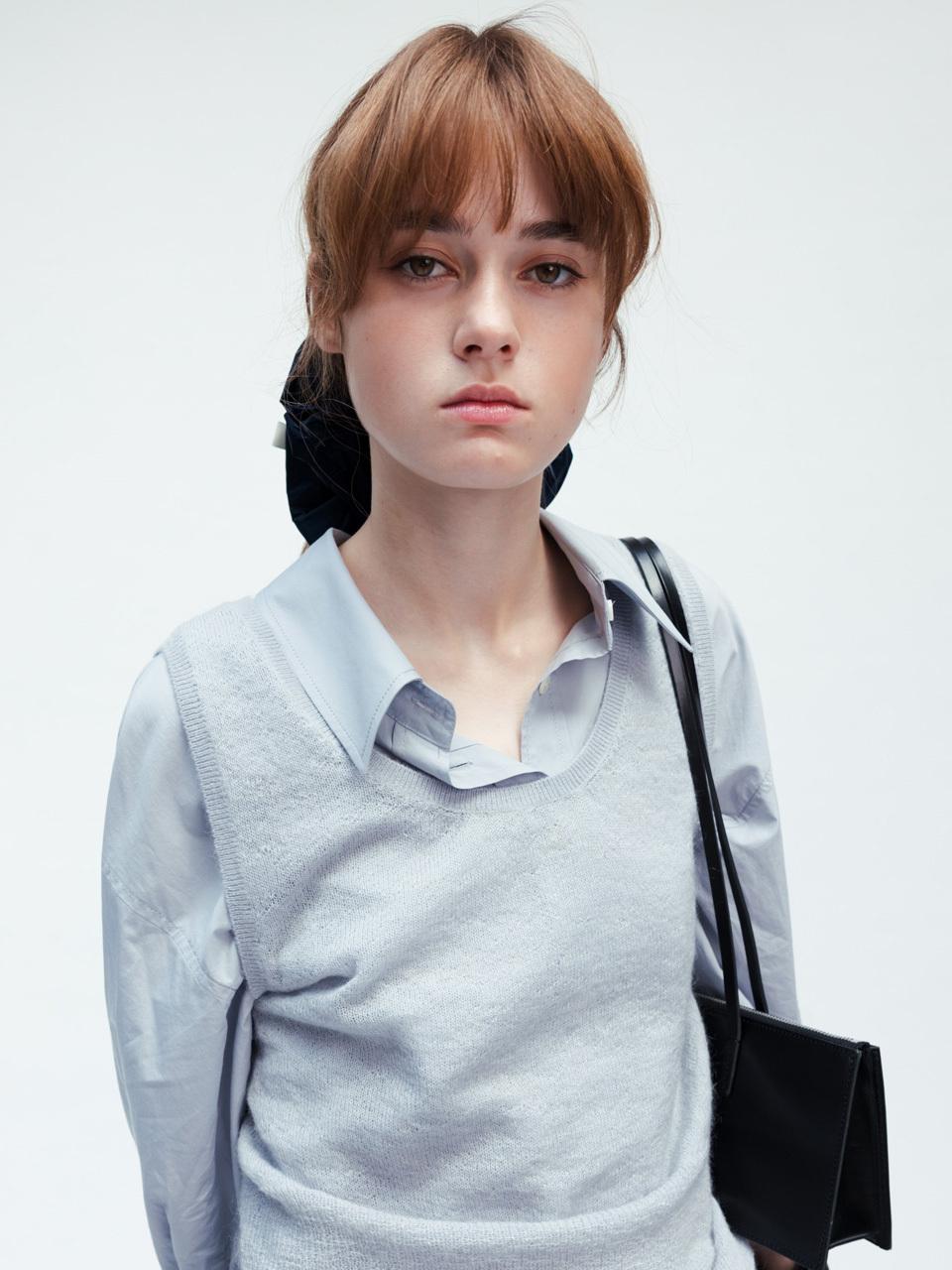 H8 MYU KNIT TOP (MISTY BLUE)