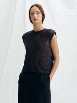 H8 Wollow Knit Vest (Charcoal)