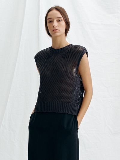 H8 Wollow Knit Vest (Charcoal)