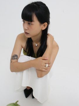 HAE Curve Ring