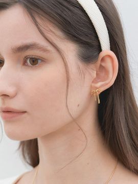 halden Delicate Nordic Brass Ribbon Pendant Earrings (E025_gold)