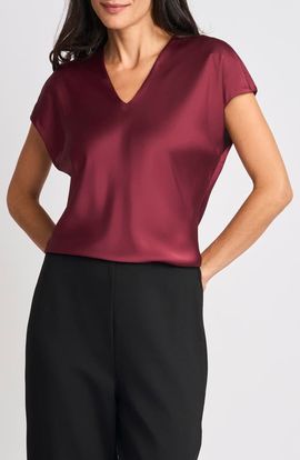 halogen(r) halogen(r) Extended Shoulder V-Neck Top
