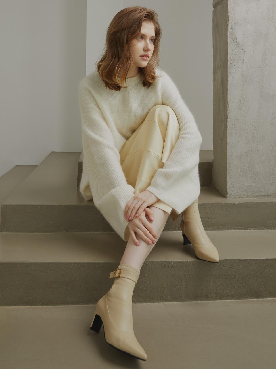 halte allez Belt Line Span Ankle Boots