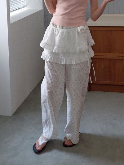 HANE Corsage Tiered Layered Foam Belt Skirt [White]