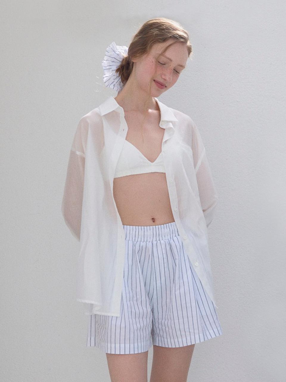 HANE Cozy Bermuda Stripe Shorts with Scrunchie Set [White]