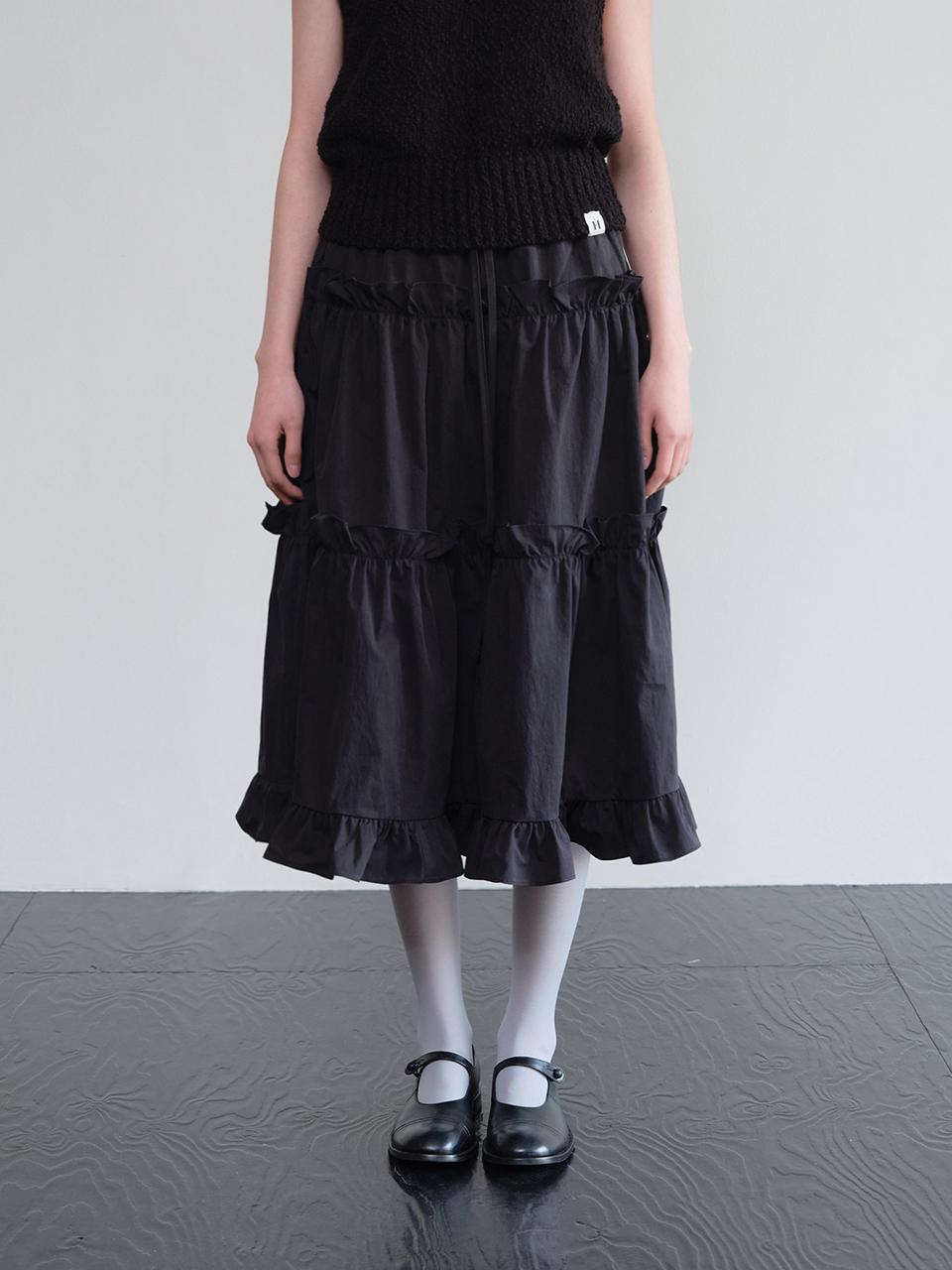 HANE Frill Tiered Skirt [Black]