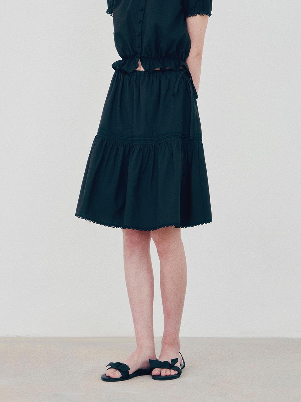 HANE Lace Frill Midi Skirt [Black Ink]