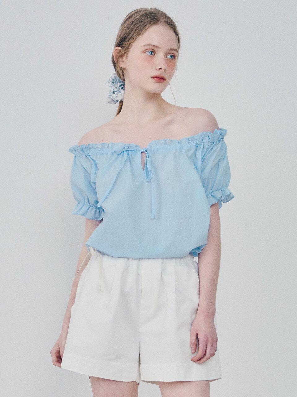 HANE Off-shoulder Strap Blouse [Sky]