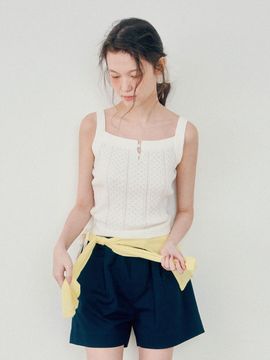 HANE Perforated Wrap Button Sleeveless Knit Top [White]