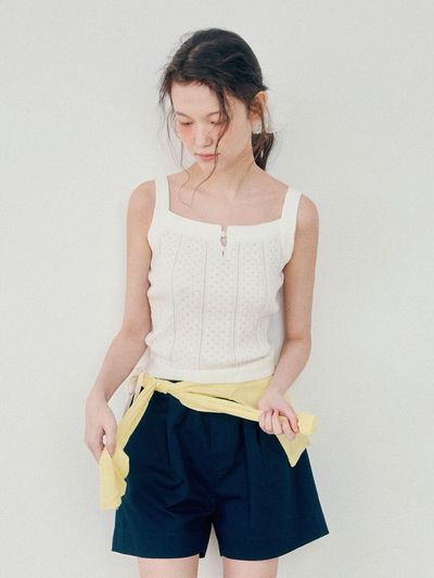 HANE Perforated Wrap Button Sleeveless Knit Top [White]