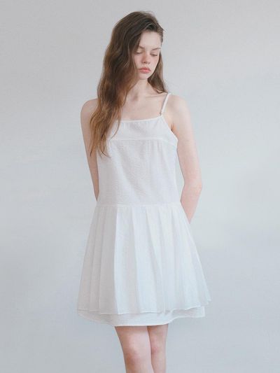 HANE Pleated Seersucker Layered Dress [White Foam]