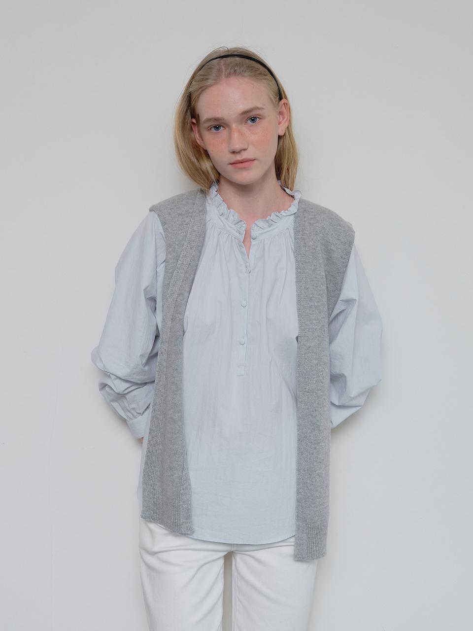 HANE Shirring Flare Blouse [Sky]