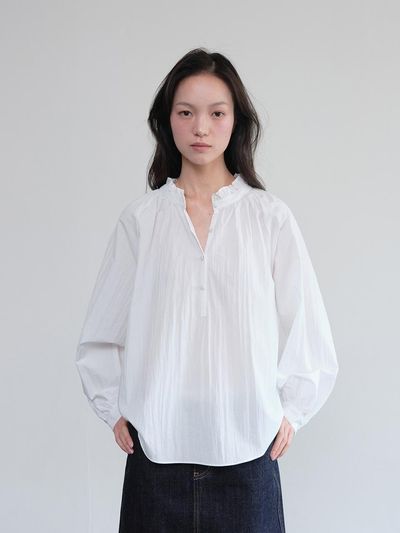 HANE Shirring Flare Blouse [White]