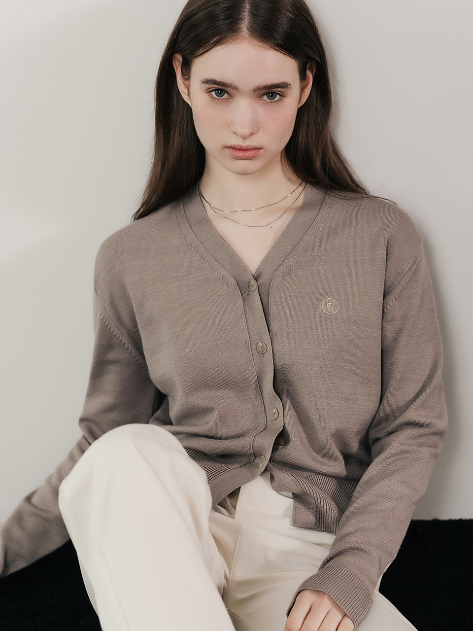 hardcore happiness V-Neck Symbol Cardigan_Beige Gray