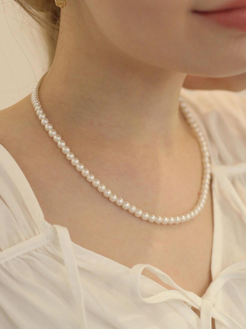 HAS Simple Pearl Necklace