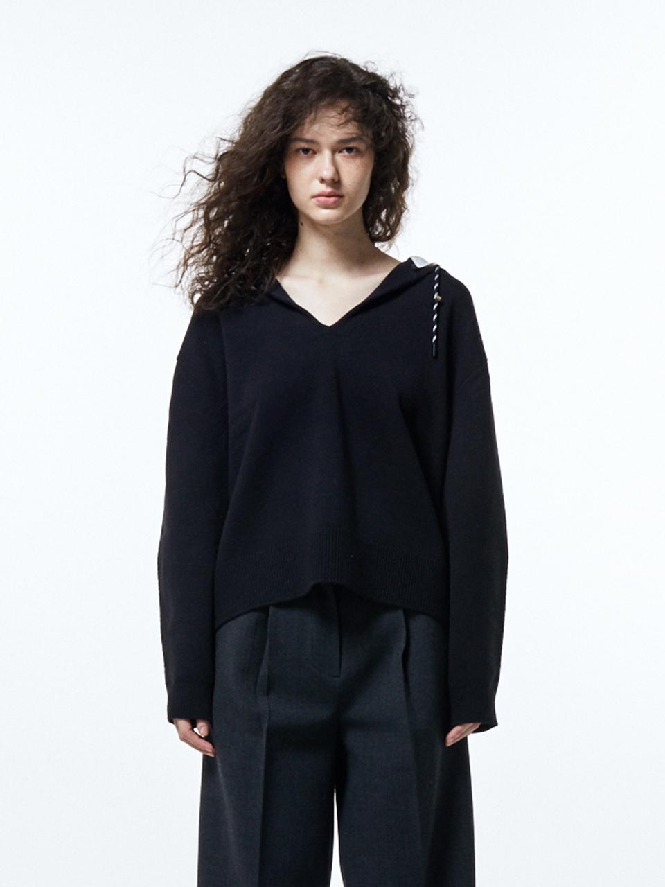 HAUS 072C HOODIE POINT OVERFIT KNIT BLACK
