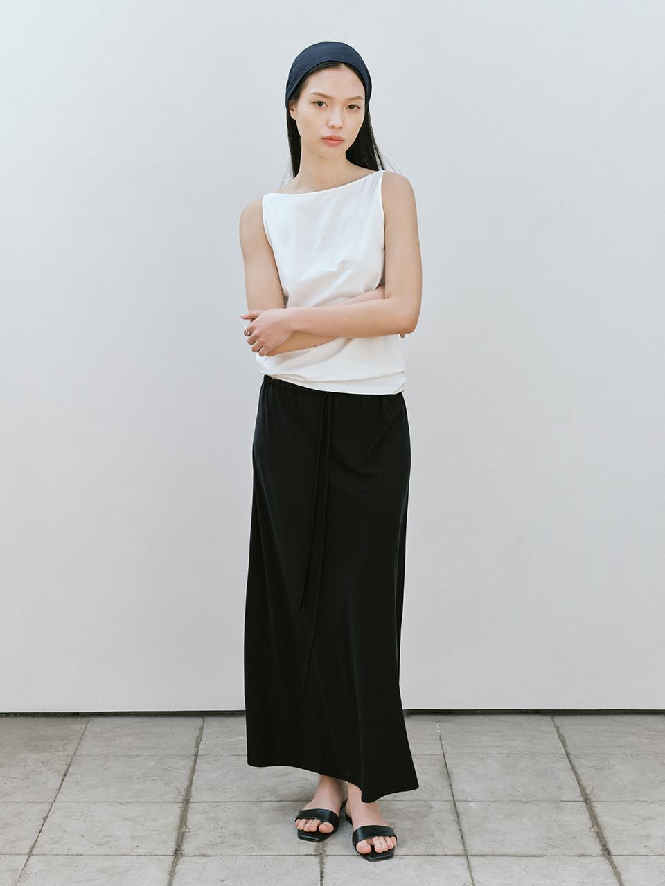 HAVEC Silky Long Skirt [Black]