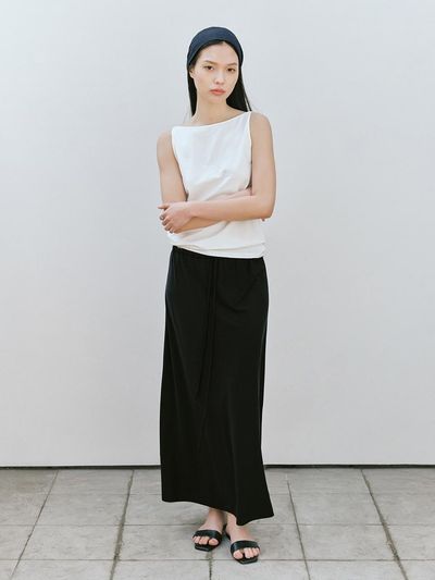 HAVEC Silky Long Skirt [Black]