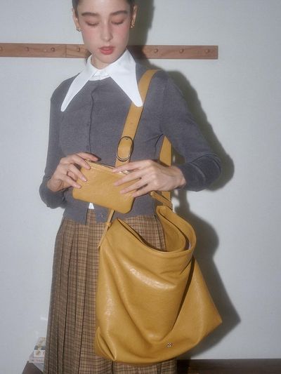 Heeari Buckle Vegan Leather Big Bag [Mustard]