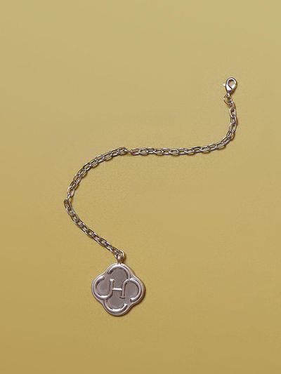 Heeari Vintage Matte Metal Logo Charm