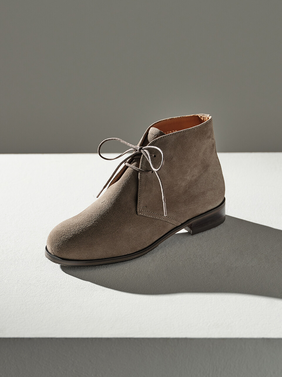 heenn CHUKKA BOOTS _ SUEDE BEIGE