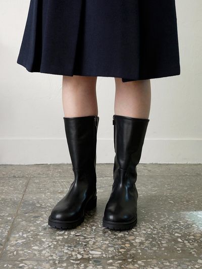 heenn Chunky Sole Mid Boots . Black