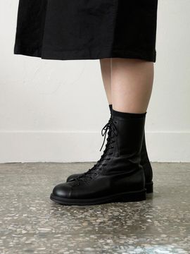heenn Mid Boots . Black