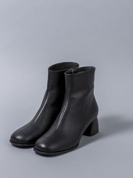 heenn Vegetable Leather Boots