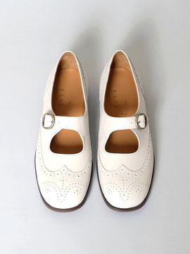 heenn Wingtip Brogue Mary Jane . White