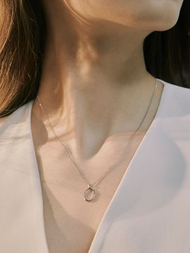 Hei Haze Pendant Necklace